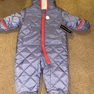 Snow suit